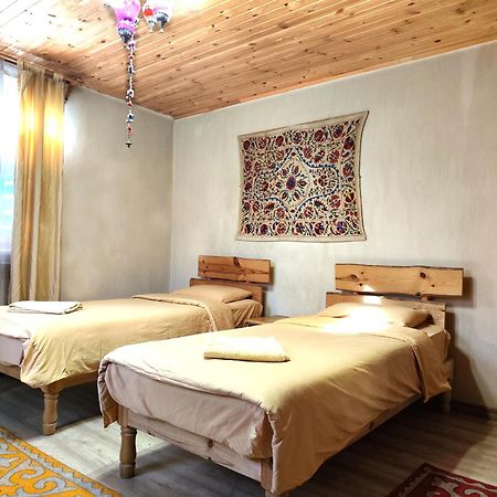 Evergreen Guesthouse Karakol Dış mekan fotoğraf