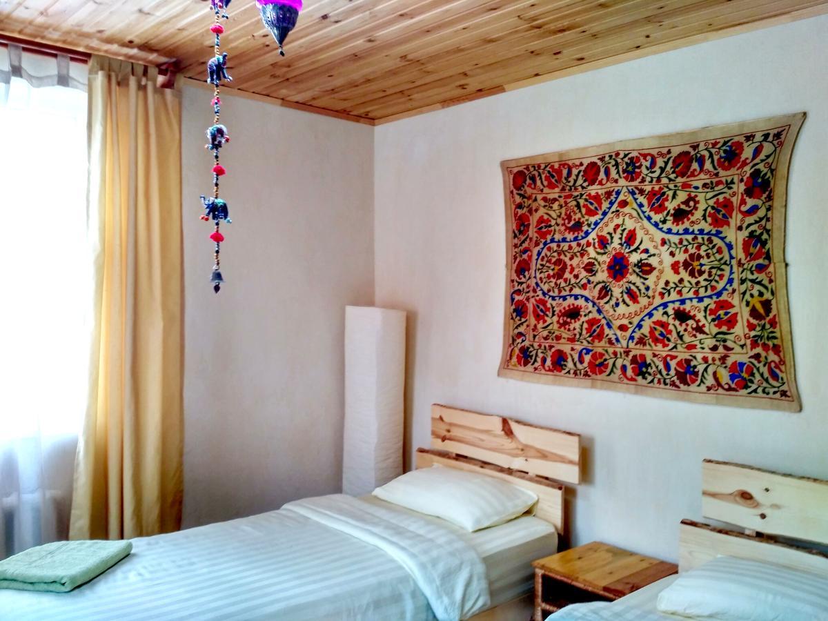 Evergreen Guesthouse Karakol Dış mekan fotoğraf